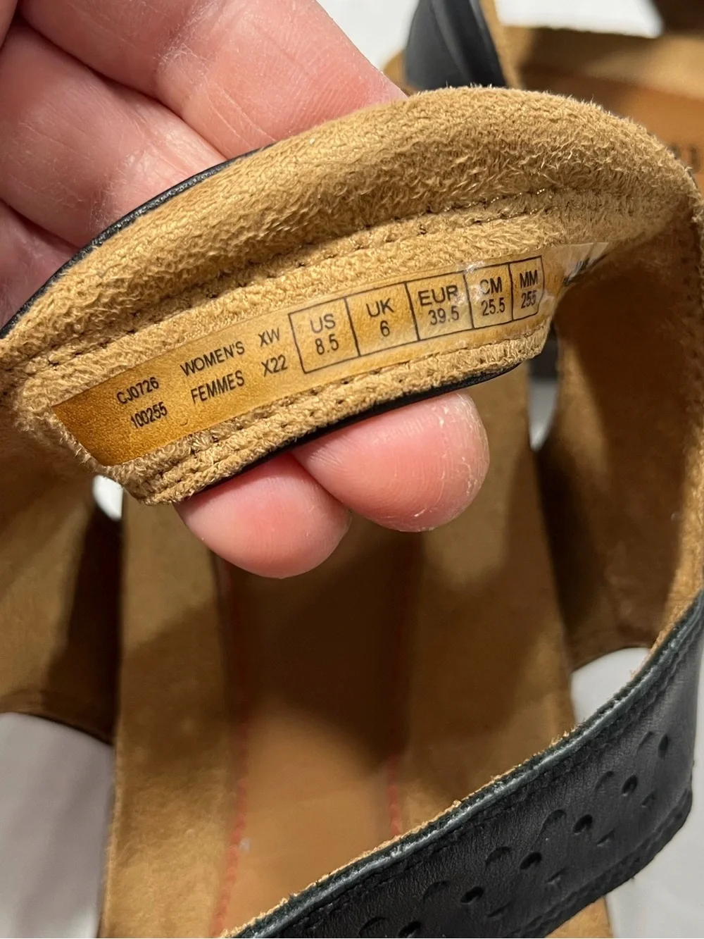 COBB HILL LEATHER VELCRO SANDAL